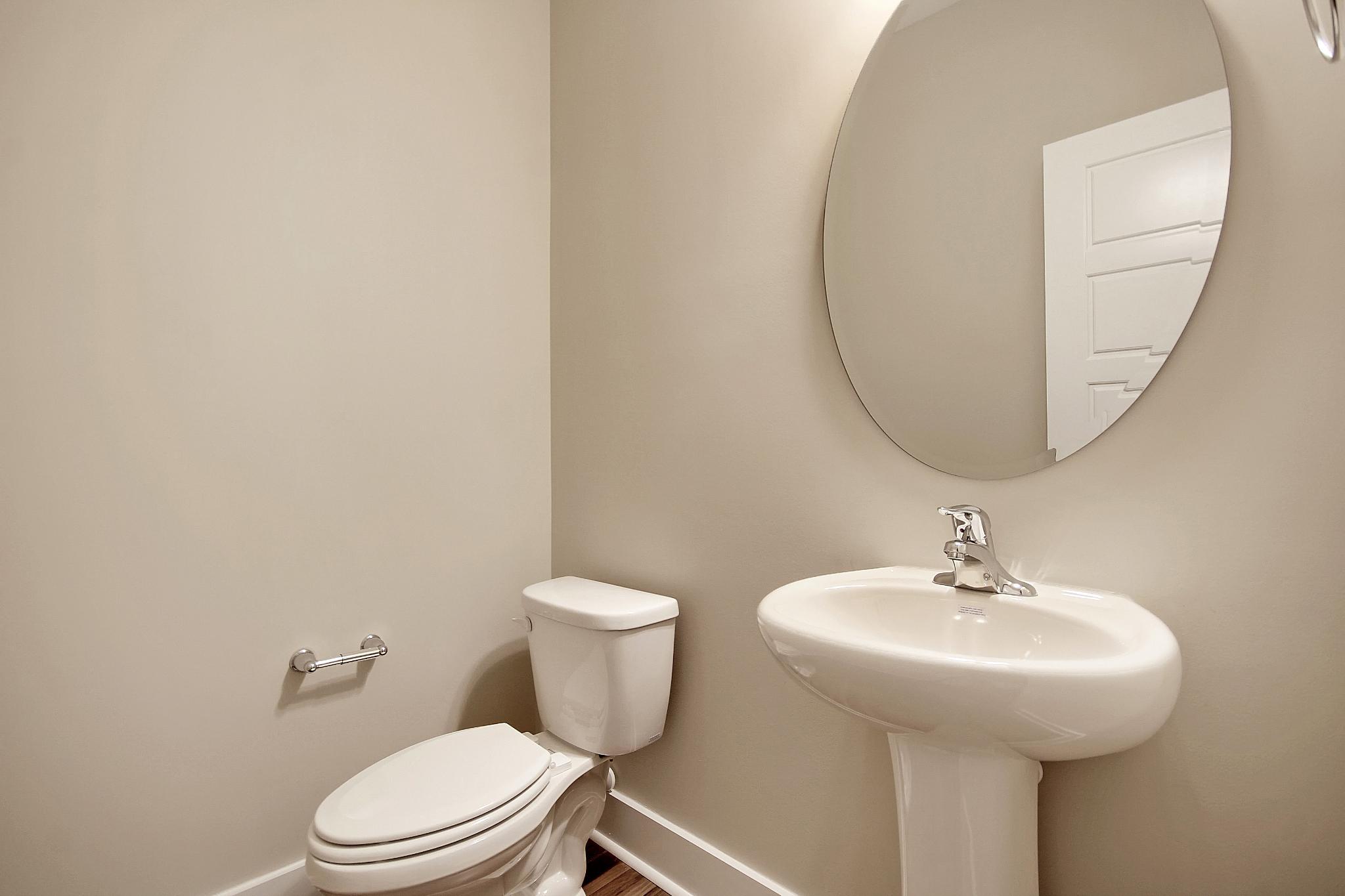 St. Ledger Powder Room