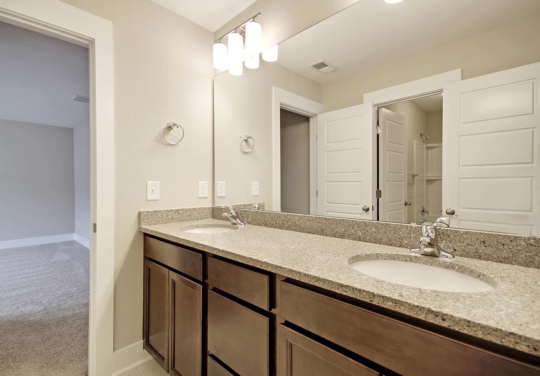 St. Ledger Bathroom 2