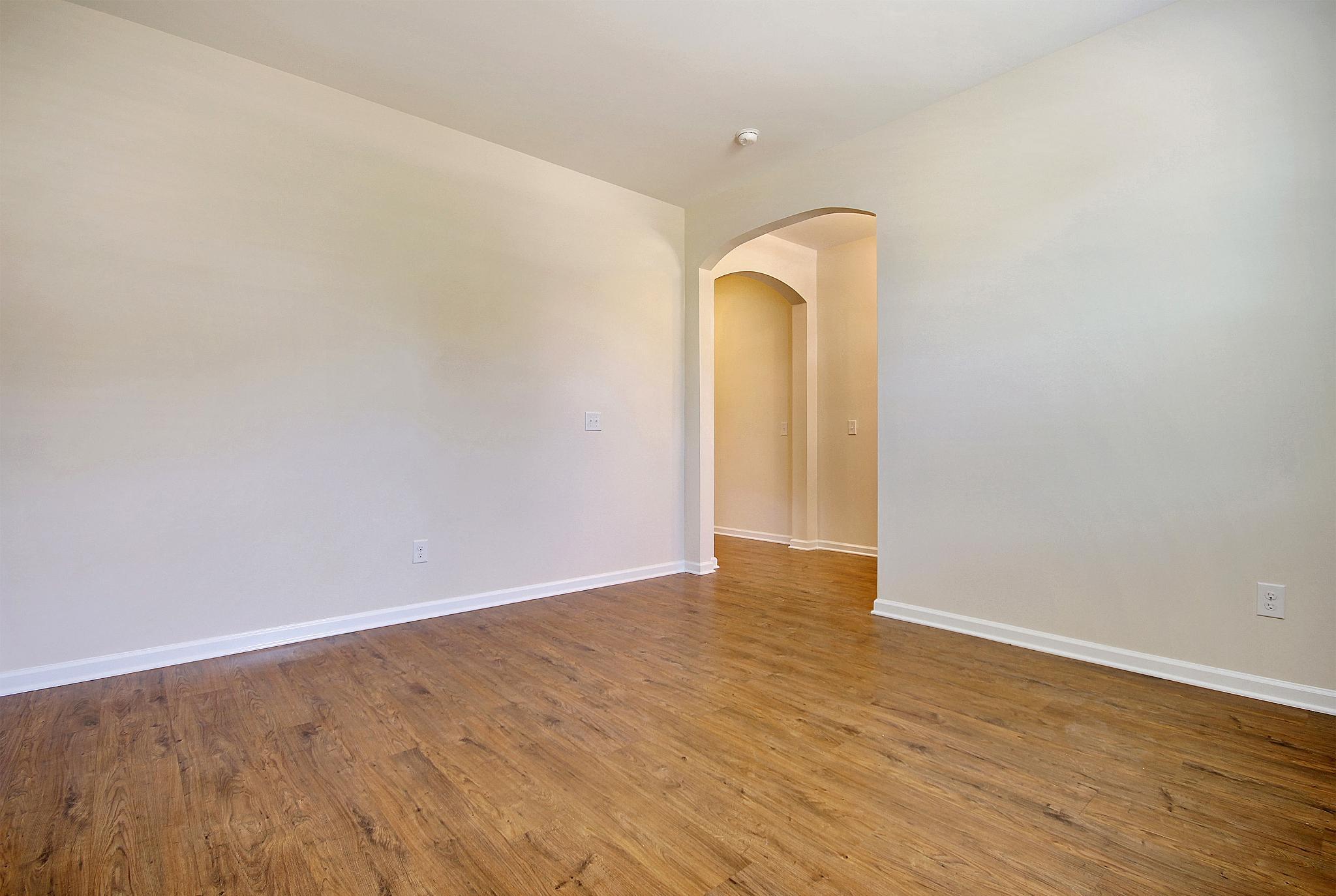 Colleton Flex Room