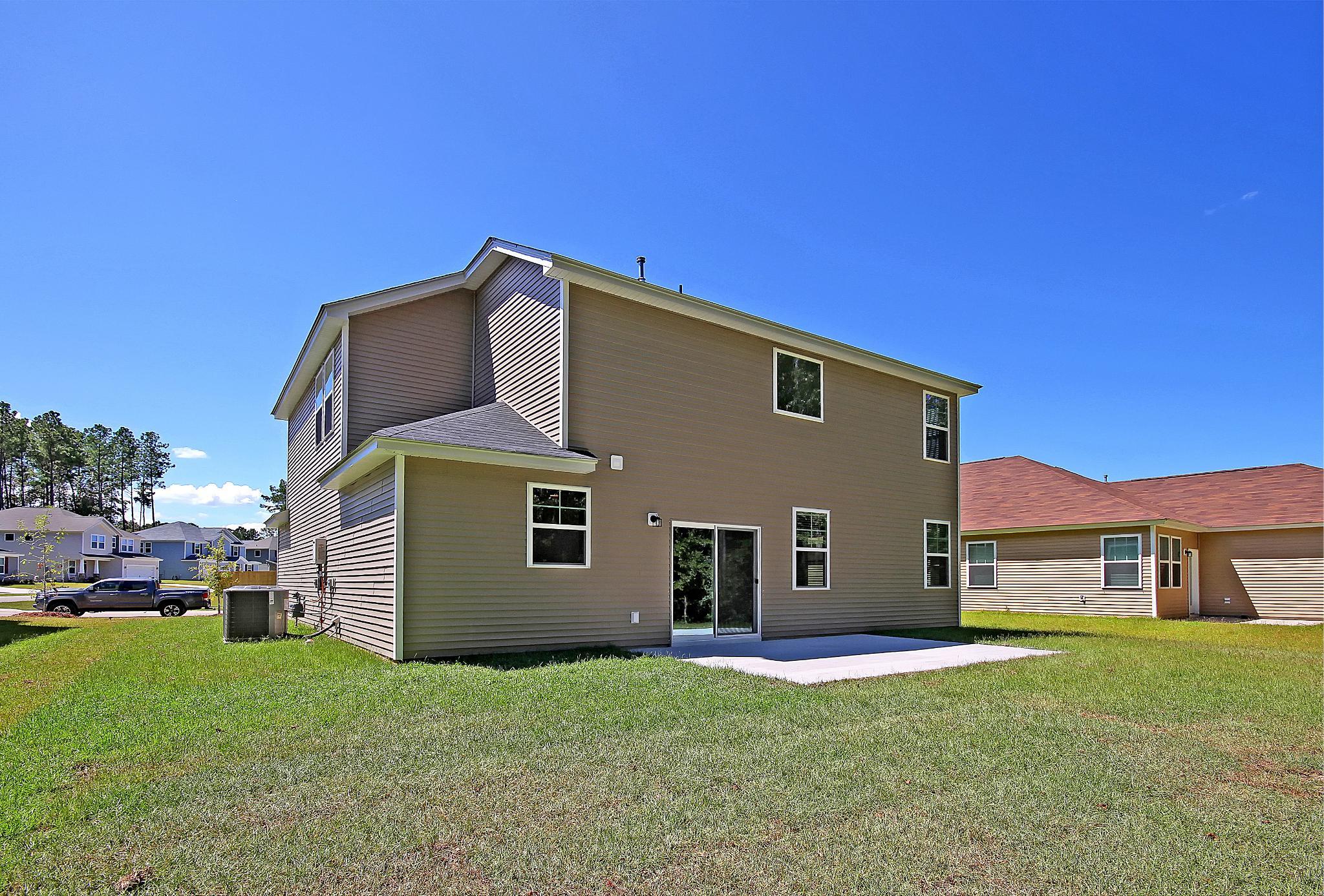 Colleton Exterior Back