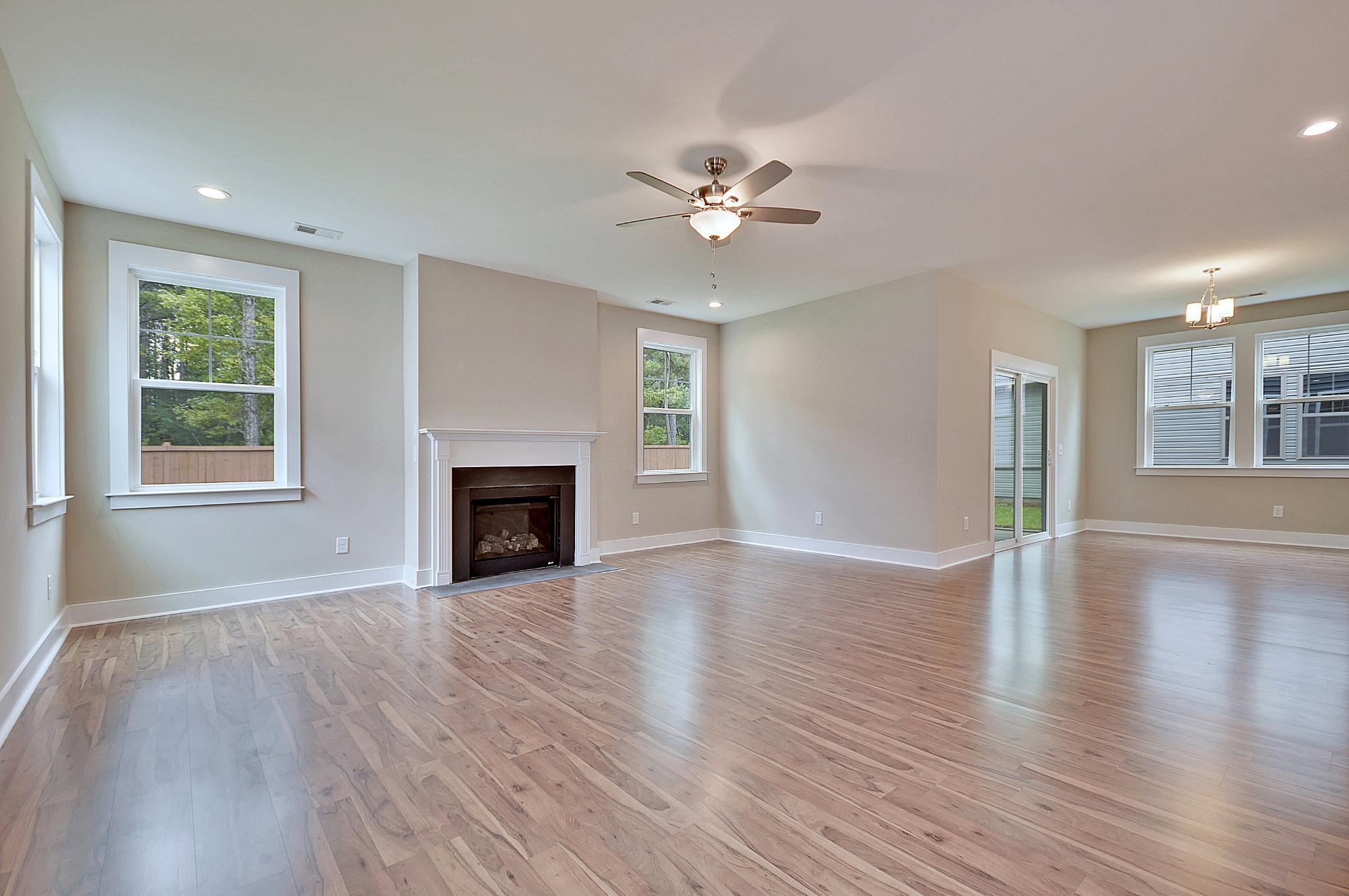 Delmar II Living Room