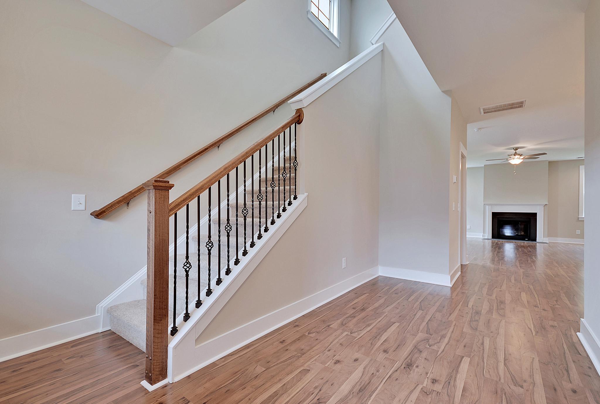 Delmar II Foyer