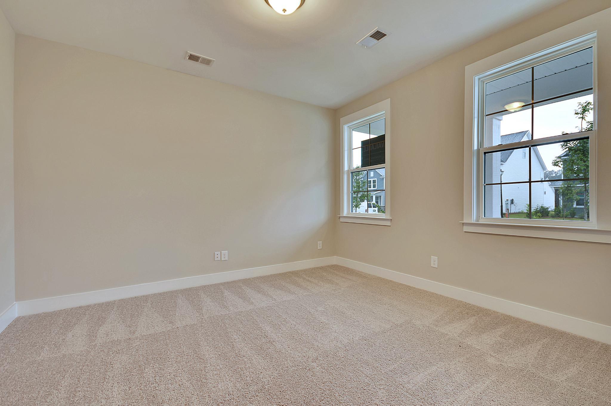 Maywood II Flex Room