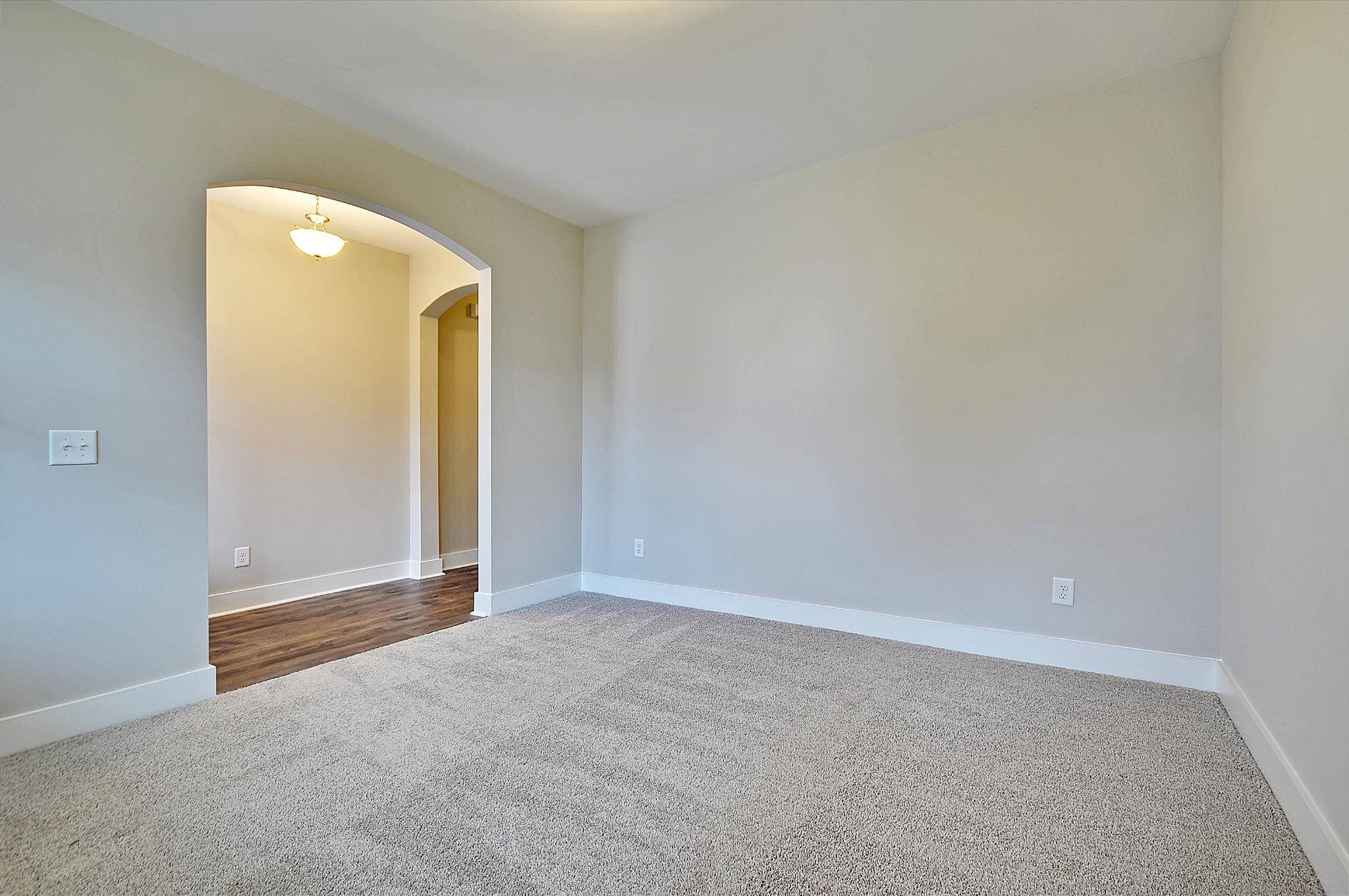 Maywood II Flex Room