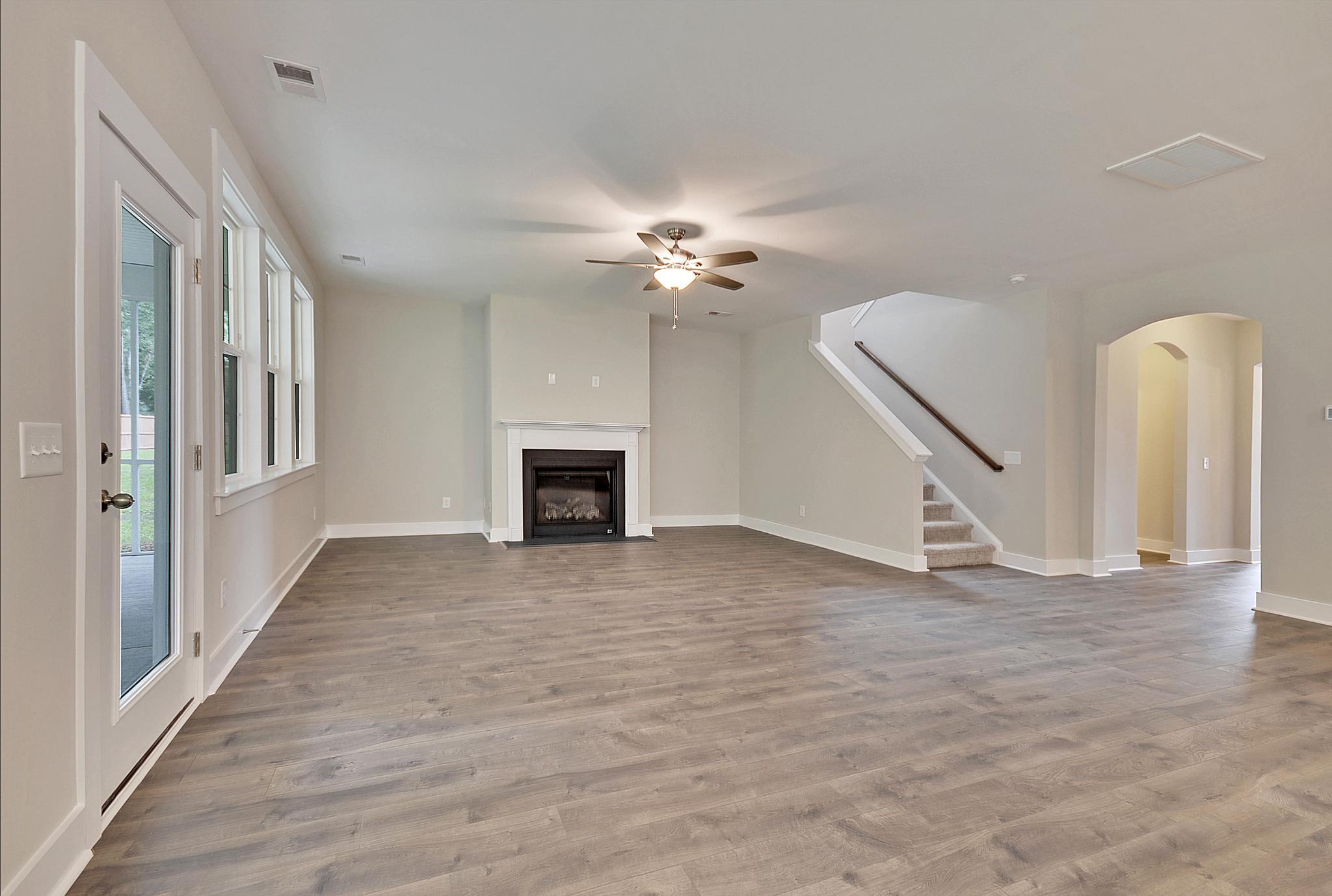 Maywood II Living Room