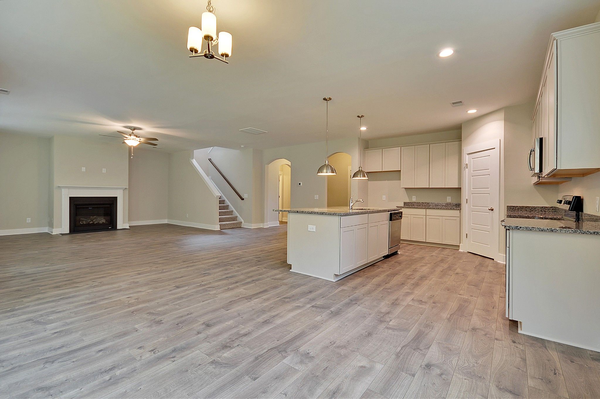 Maywood II Breakfast Area