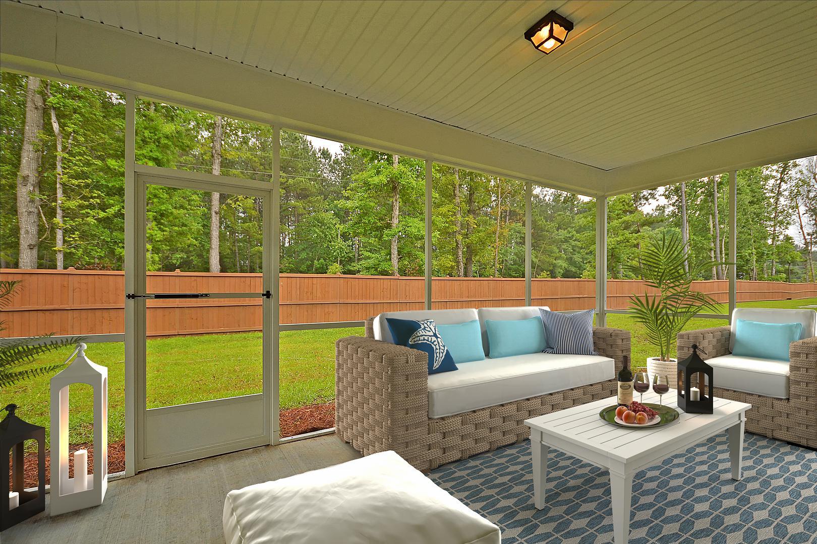 Maywood I Screened-in Porch Furnished