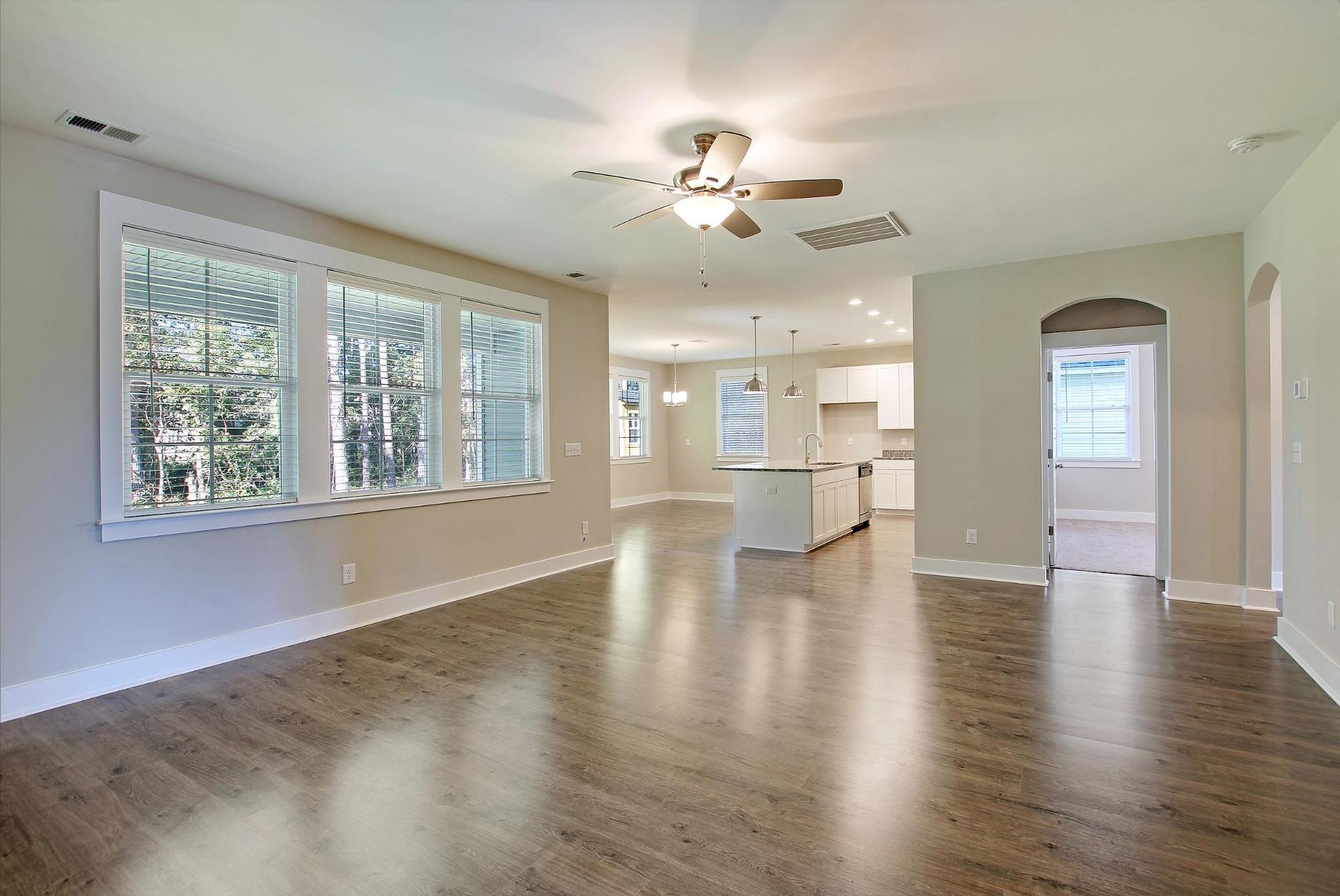 Saratoga Living Room Overlooking Kitchen