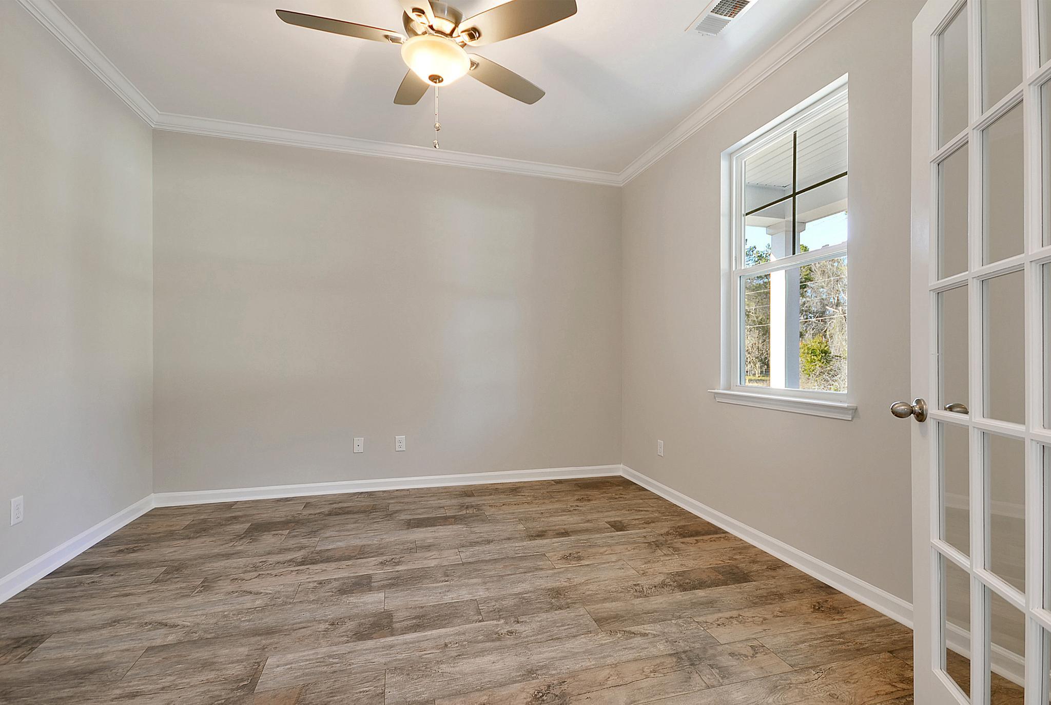 Hampton Flex Room