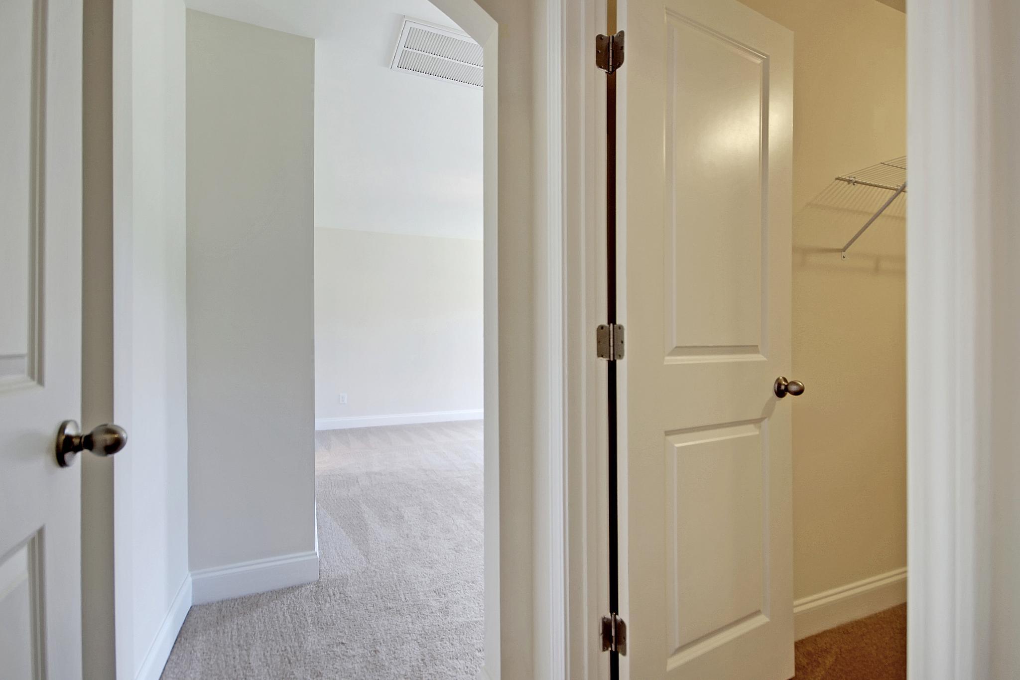 Dillon II Master Suite Entry