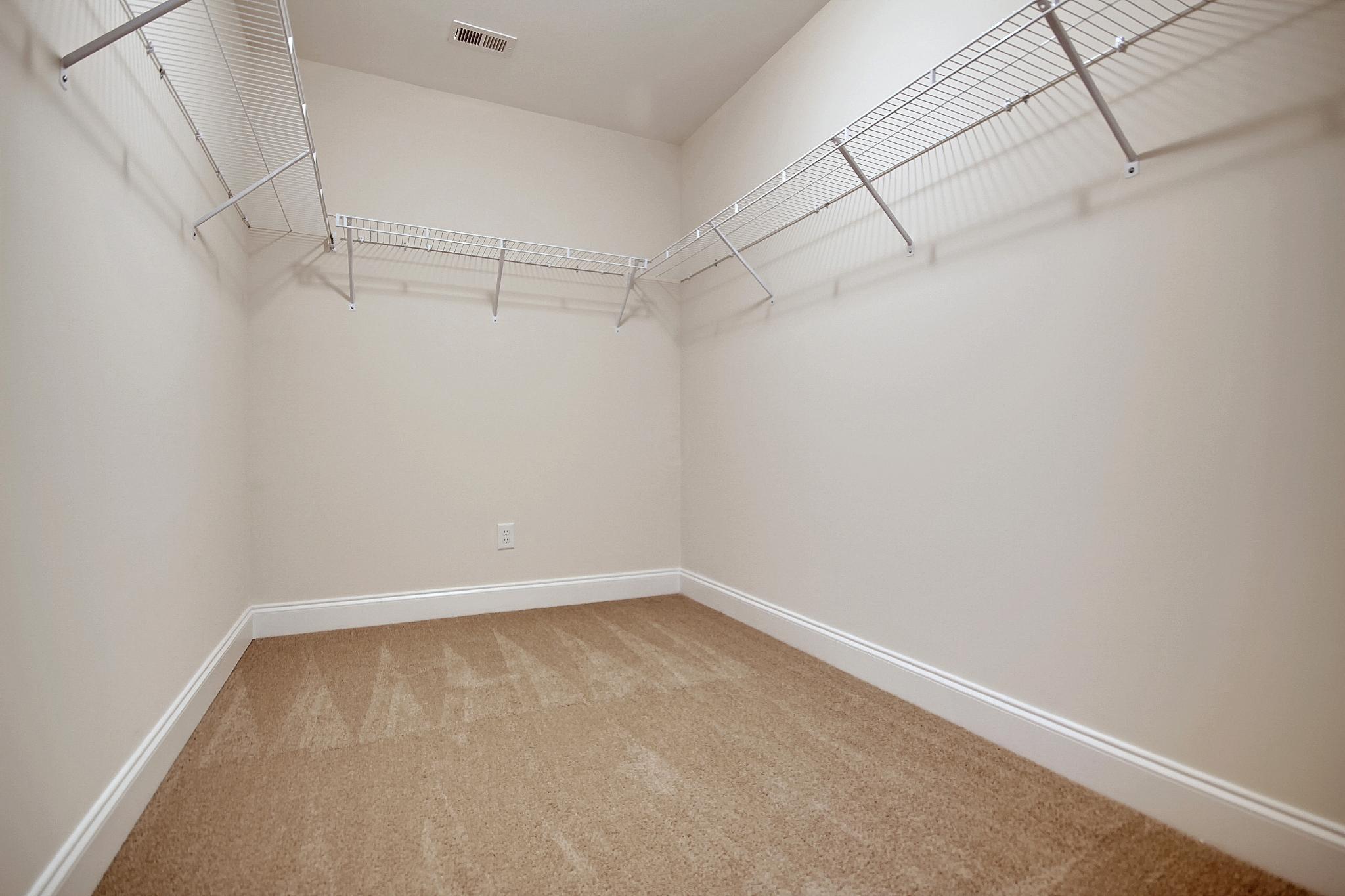 Dillon II Master Walk In Closet