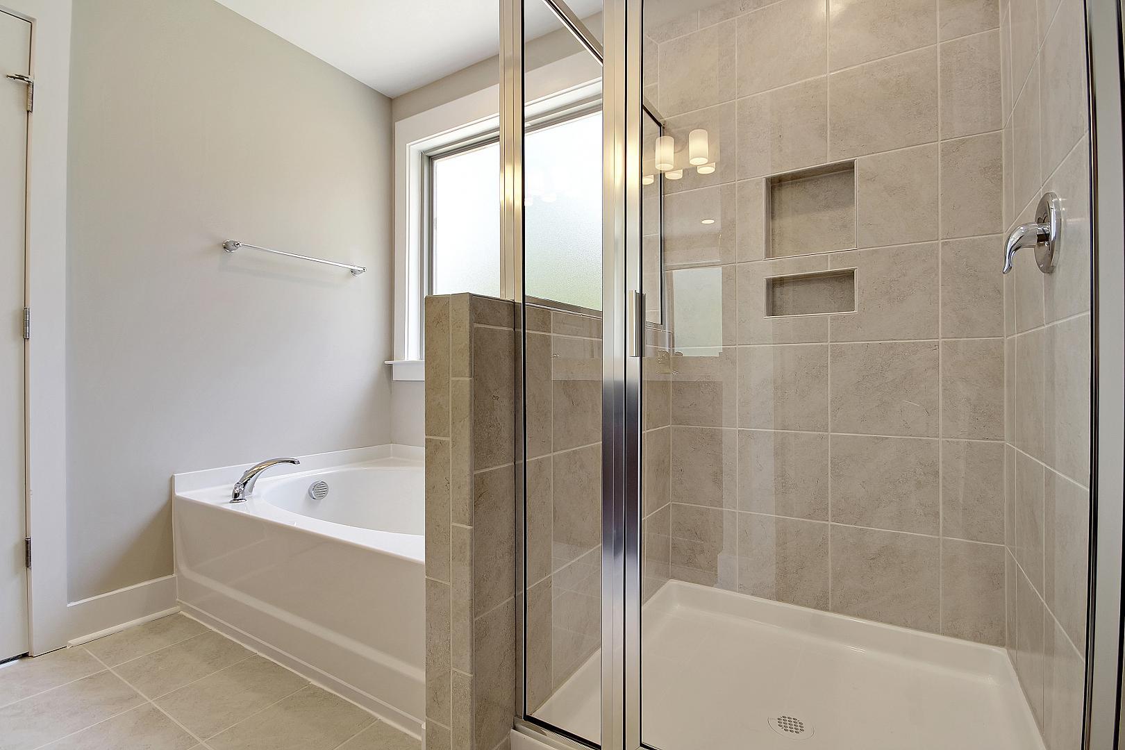 Church Hill Master Bathroom Tub & Shower