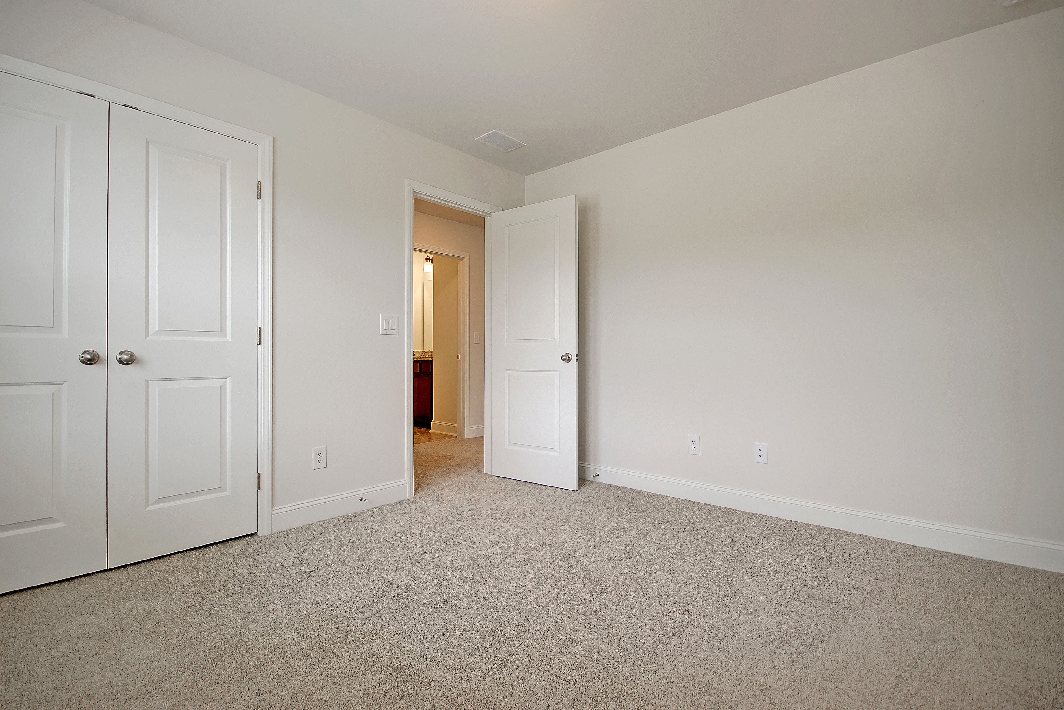 Buffett Bedroom 2