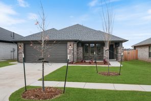 13413 Arrowhead Boulevard (13413 Arrowhead Boulevard)