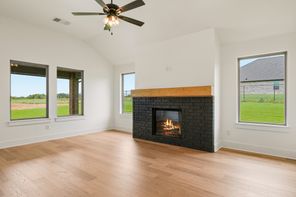 24175 Western Avenue (24175 Western Avenue)
