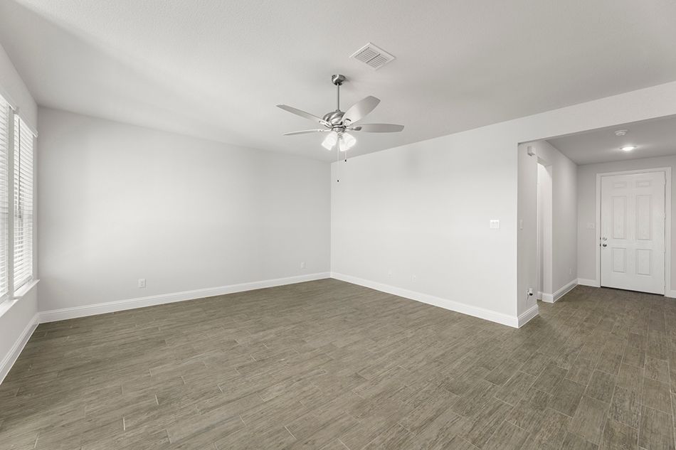 120 Whistling Duck Drive. Balch Springs, TX 75181