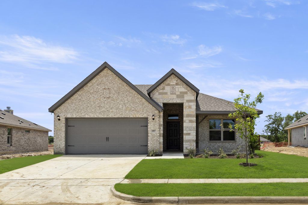 Lincoln - Keeneland: Aubrey, Texas - Impression Homes