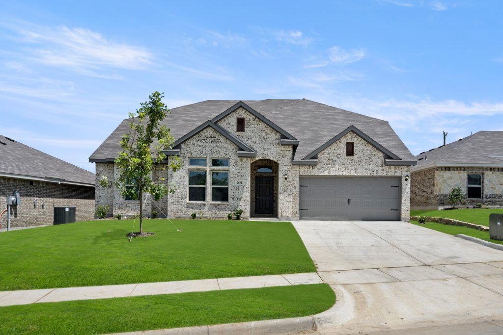 Hadleigh - Mountain Valley: Burleson, Texas - Impression Homes