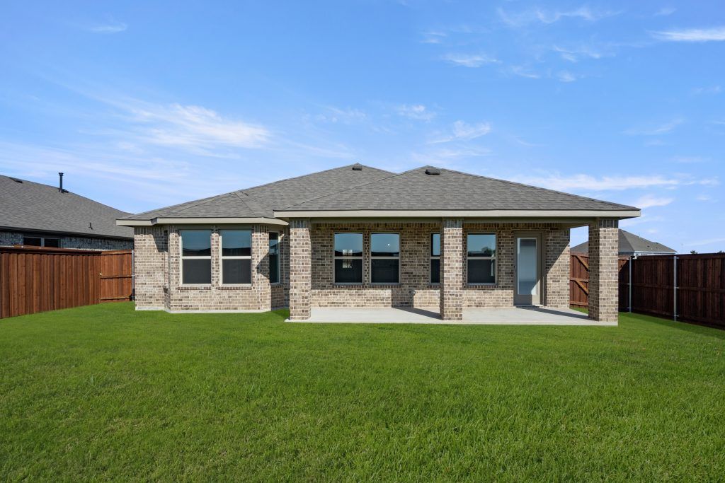 213 Wintergrass Drive. Waxahachie, TX 75165