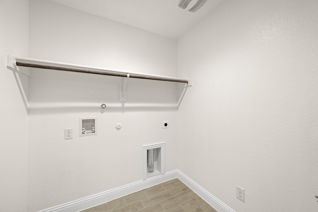 1010 Longbow Trail. Justin, TX 76247