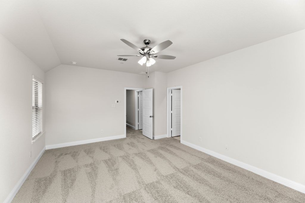 3076 Tall Pine Lane. Corinth, TX 76210