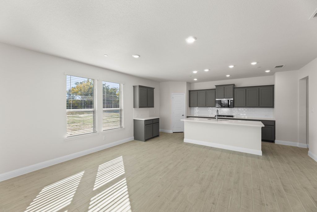 3076 Tall Pine Lane. Corinth, TX 76210