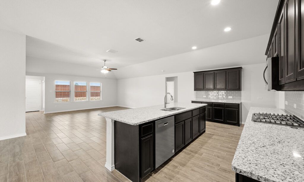 701 Stone Eagle Dr. Azle, TX 76020