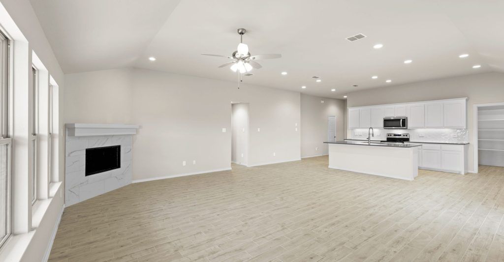 2205 Avatar Way. Aubrey, TX 76227