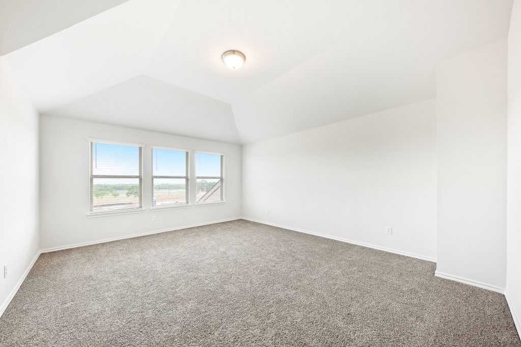 1240 Clubhouse Drive. Burleson, TX 76028