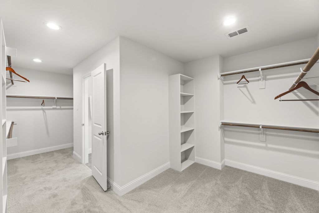 1010 Longbow Trail. Justin, TX 76247