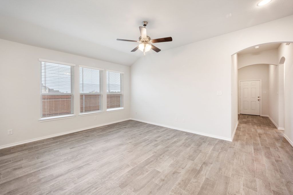 3904 Hometown Boulevard. Heartland, TX 75126