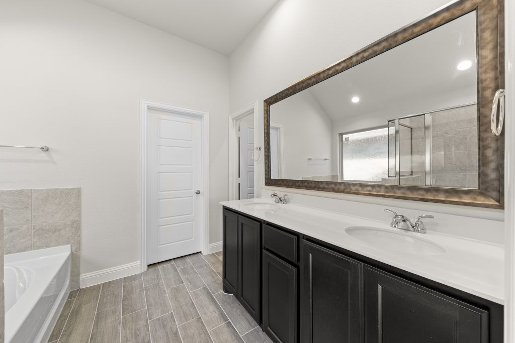 120 Whistling Duck Drive. Balch Springs, TX 75181