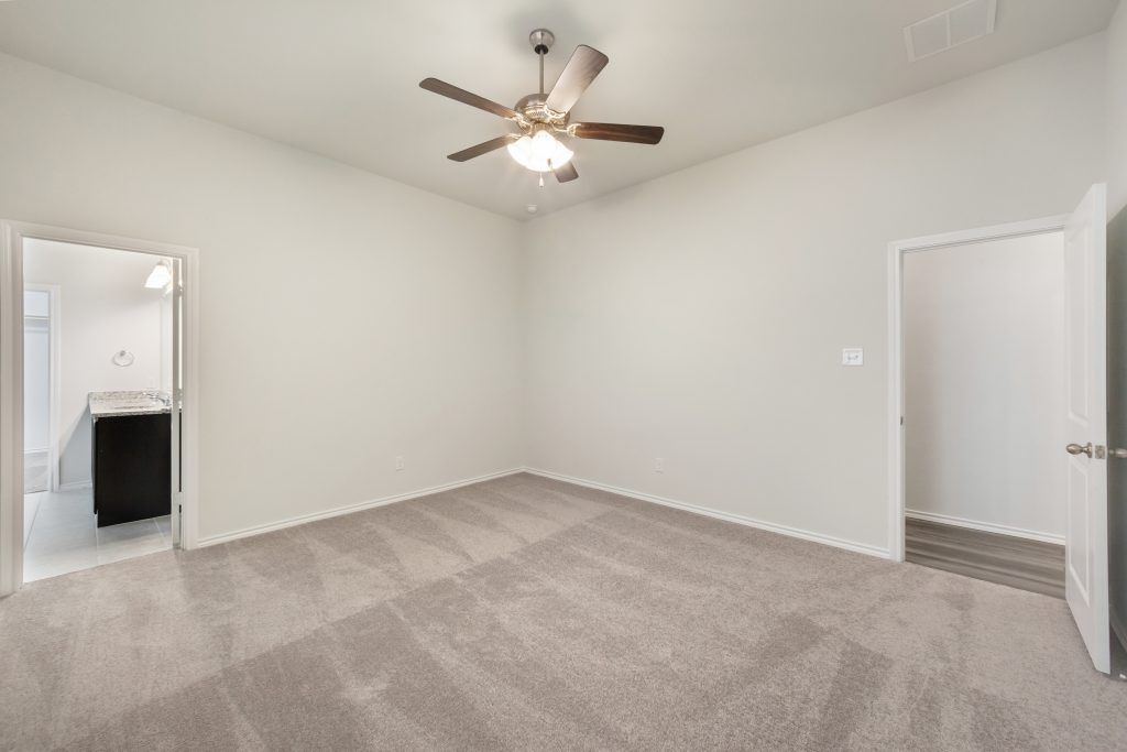 3904 Hometown Boulevard. Heartland, TX 75126