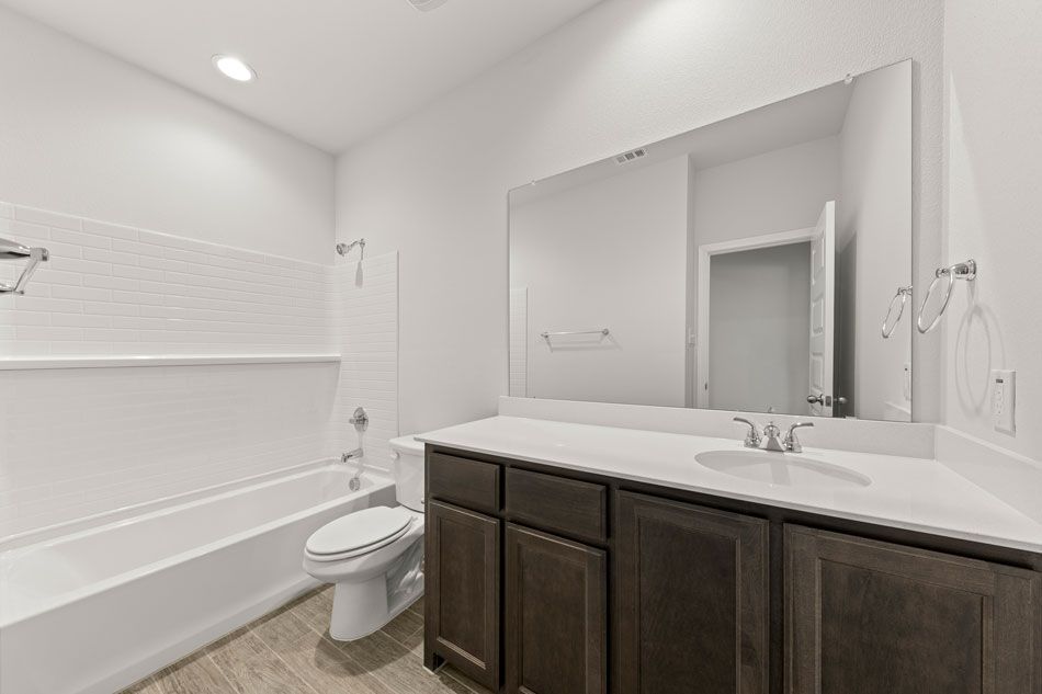 111 Aston Way. Terrell, TX 75160