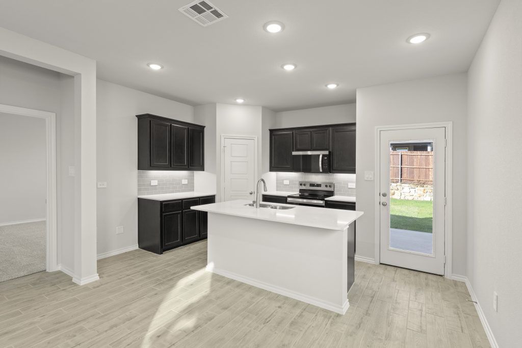 2205 Avatar Way. Aubrey, TX 76227