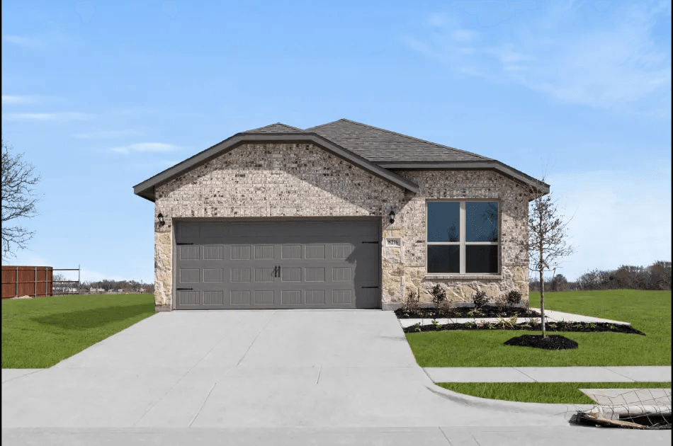 8216 Kingfisher Road (Hickory)