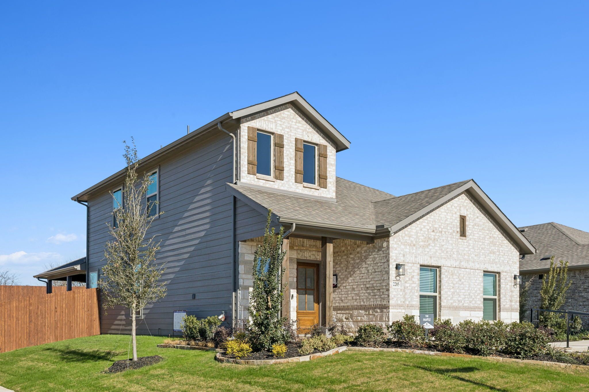 casa en Belmont por Impression Homes