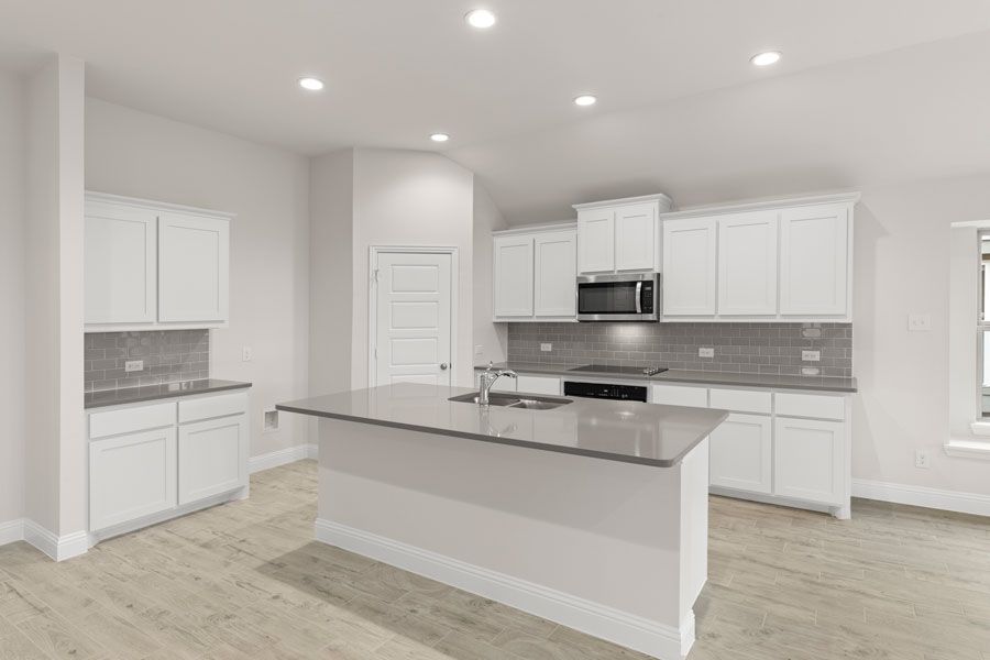 1010 Longbow Trail. Justin, TX 76247