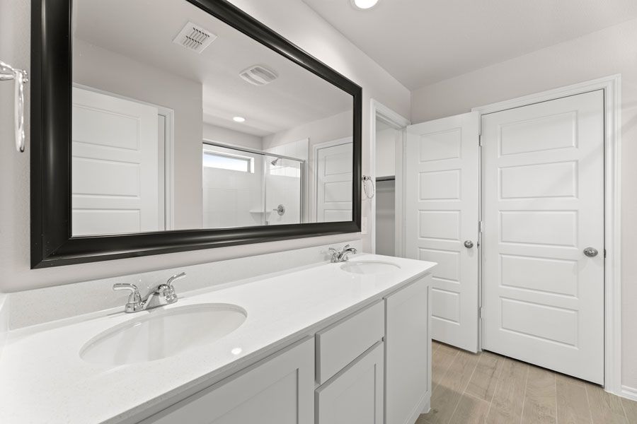 111 Aston Way. Terrell, TX 75160