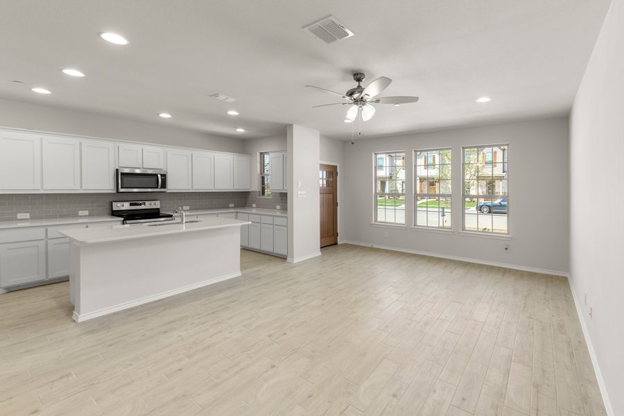 4601 Avion Drive (Livingston)