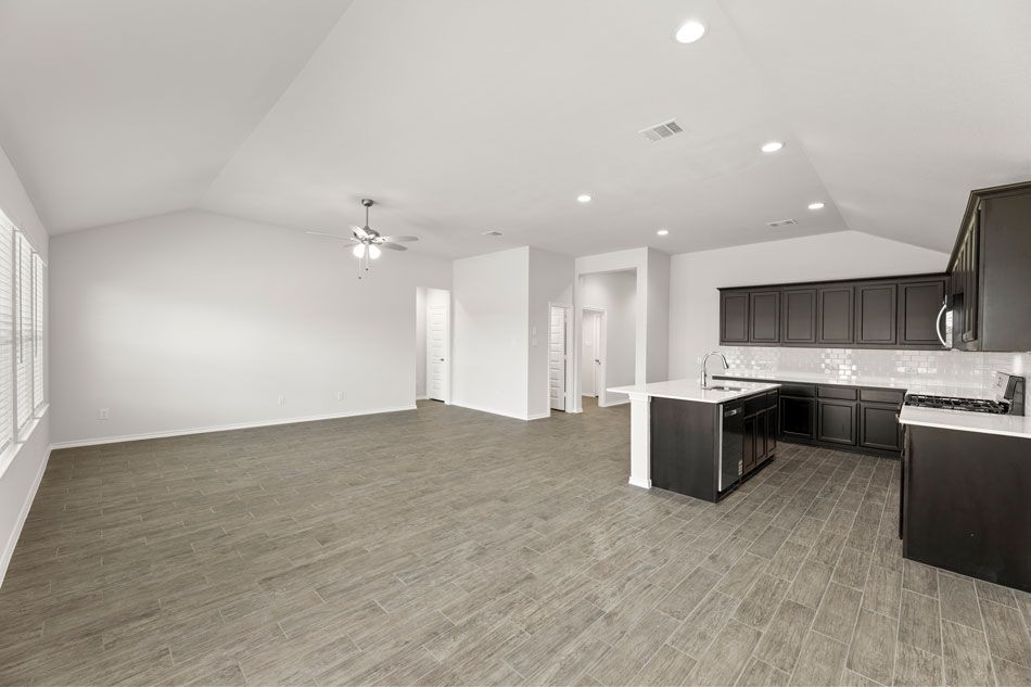 111 Aston Way. Terrell, TX 75160