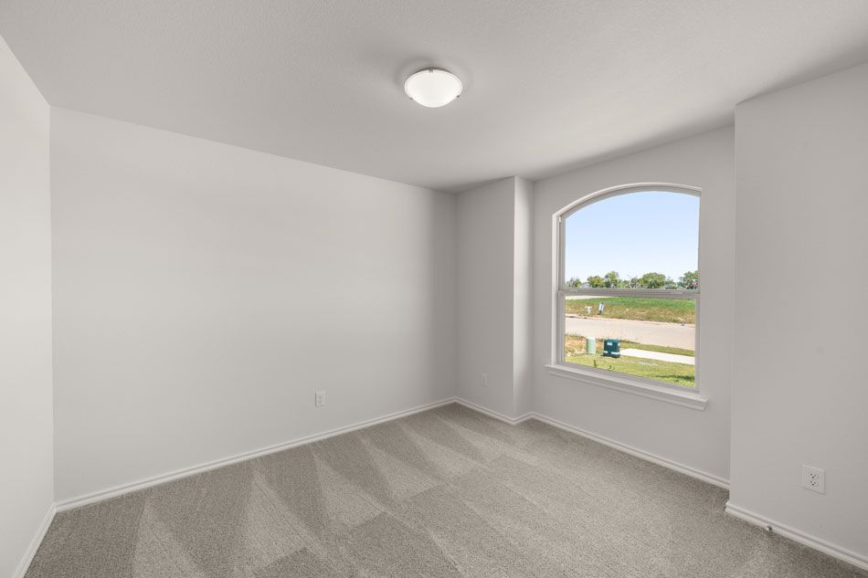 1806 Apache Circle. Cleburne, TX 76033