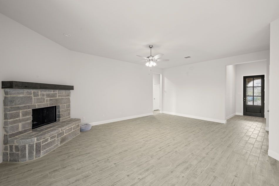 1010 Longbow Trail. Justin, TX 76247