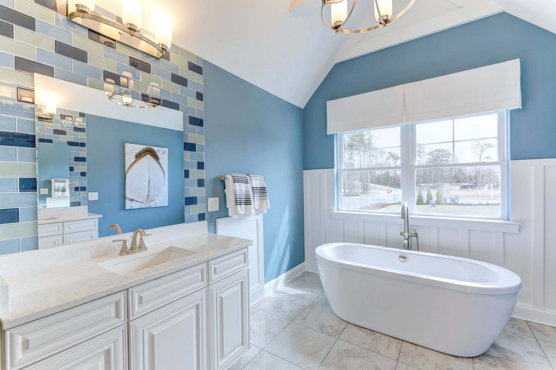 Owner's Suite Bathroom Tub