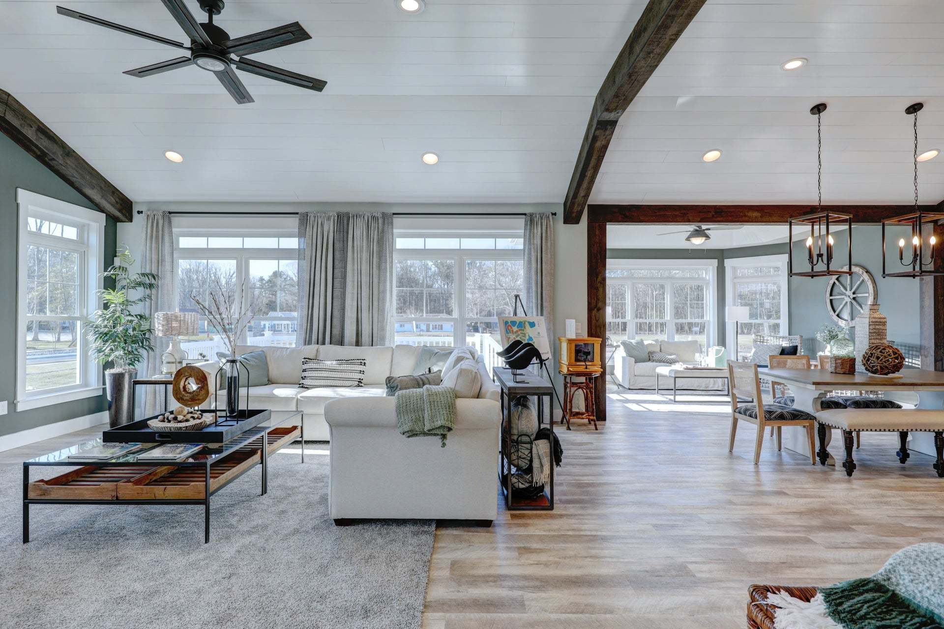 Nelson Living room entry