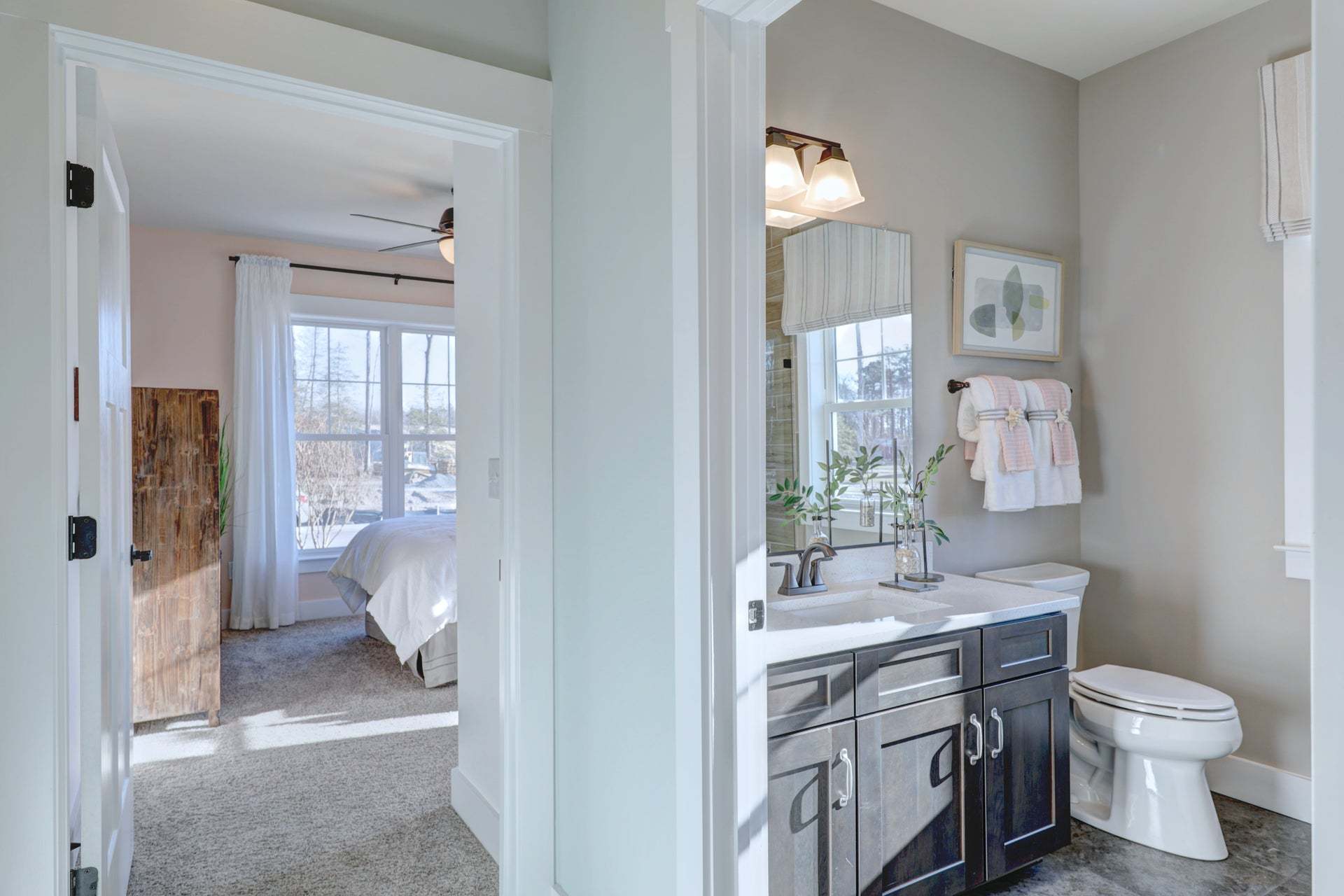 Nelson main level full bathroom