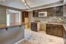 casa en Benjamin Street Development por Irwin Contracting Custom Homes