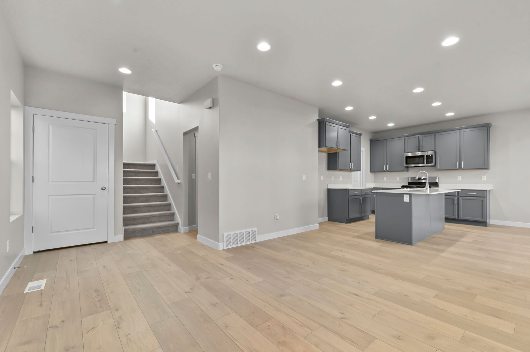 6764 N Star Lake Dr (Salem)