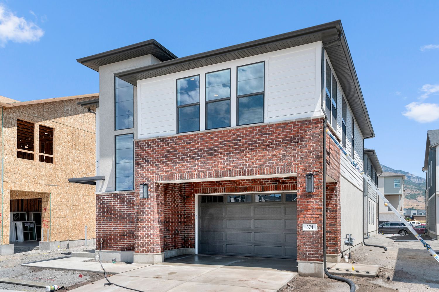 casa en Anderson Farms Cottages por Ivory Homes