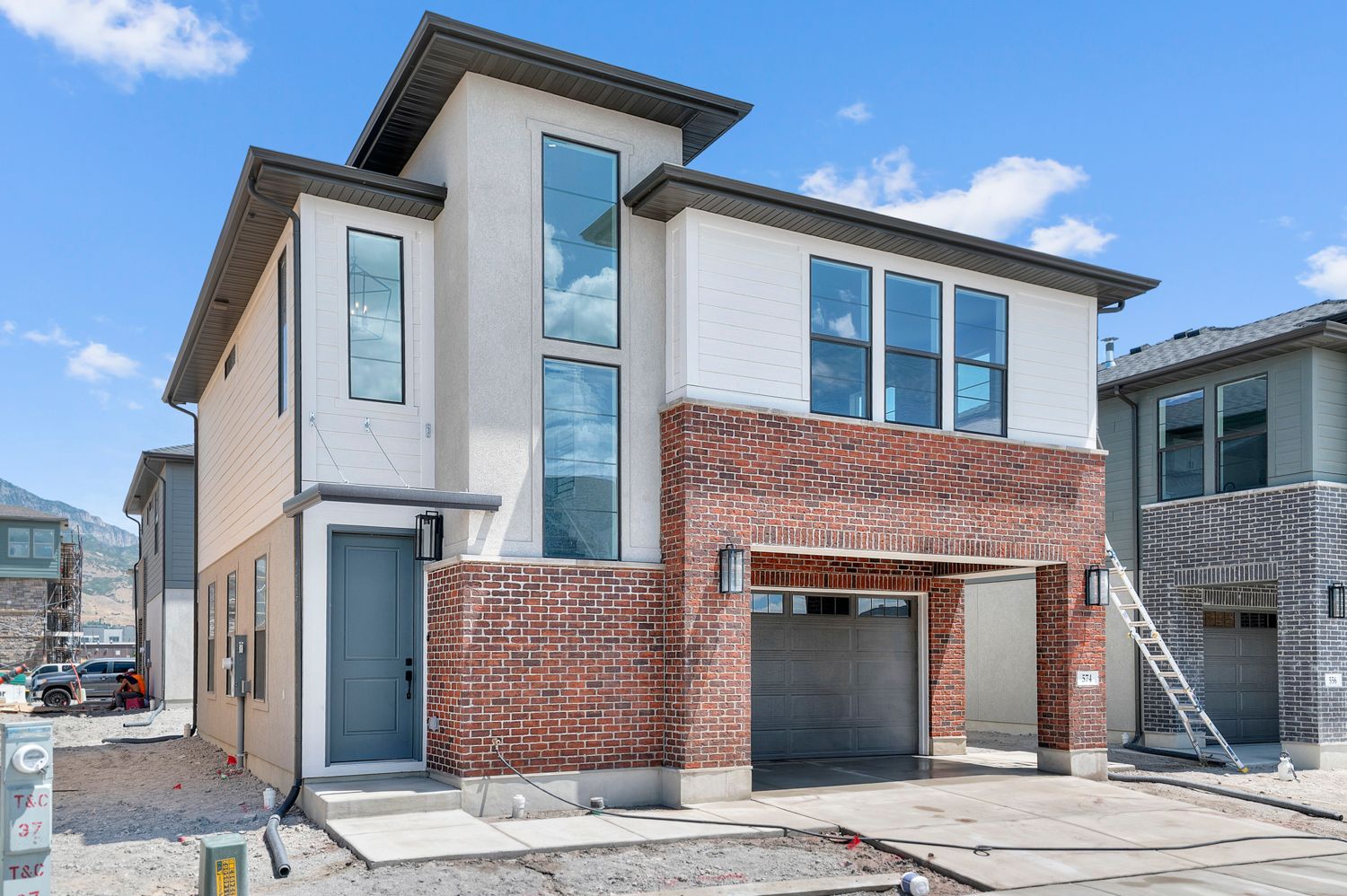 casa en Anderson Farms Cottages por Ivory Homes